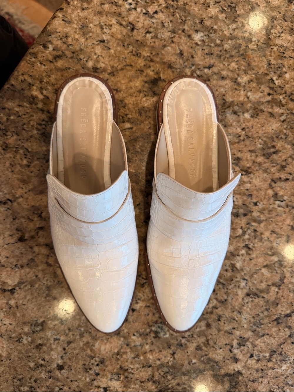 Freda Salvador Cream Croc-Embossed Pointed-Toe Slip-On Mules - Picture 2 of 5